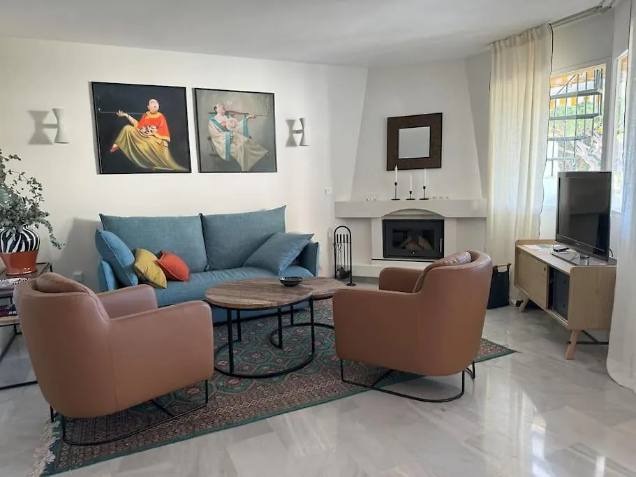 Rooftop Oasis At Ocean Point Calahonda - Just Few Steps Away From The Beach, Restaurants & Shops Apartment Sitio de Calahonda
