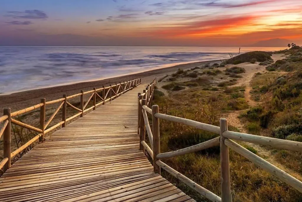 Rooftop Oasis At Ocean Point Calahonda - Just Few Steps Away From The Beach, Restaurants & Shops Apartment Sitio de Calahonda 0*,  Spain