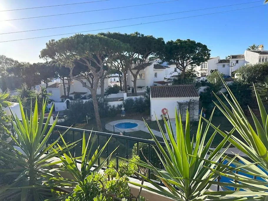 Rooftop Oasis At Ocean Point Calahonda - Just Few Steps Away From The Beach, Restaurants & Shops Apartment Sitio de Calahonda 0*,  Spain