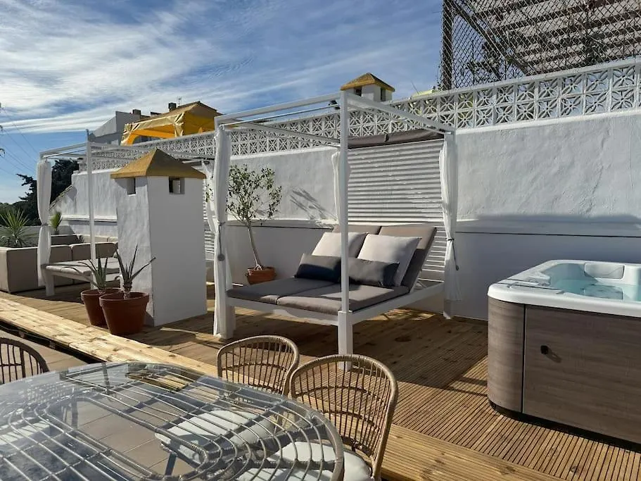 Rooftop Oasis At Ocean Point Calahonda - Just Few Steps Away From The Beach, Restaurants & Shops Apartment Sitio de Calahonda Spain