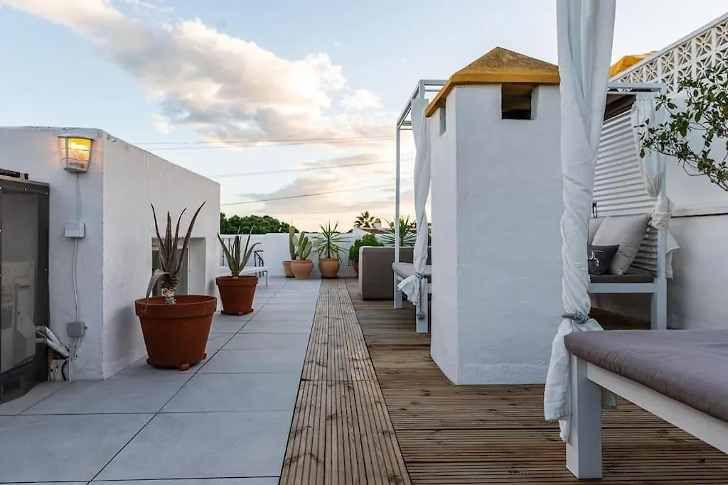 Rooftop Oasis At Ocean Point Calahonda - Just Few Steps Away From The Beach, Restaurants & Shops Apartment Sitio de Calahonda