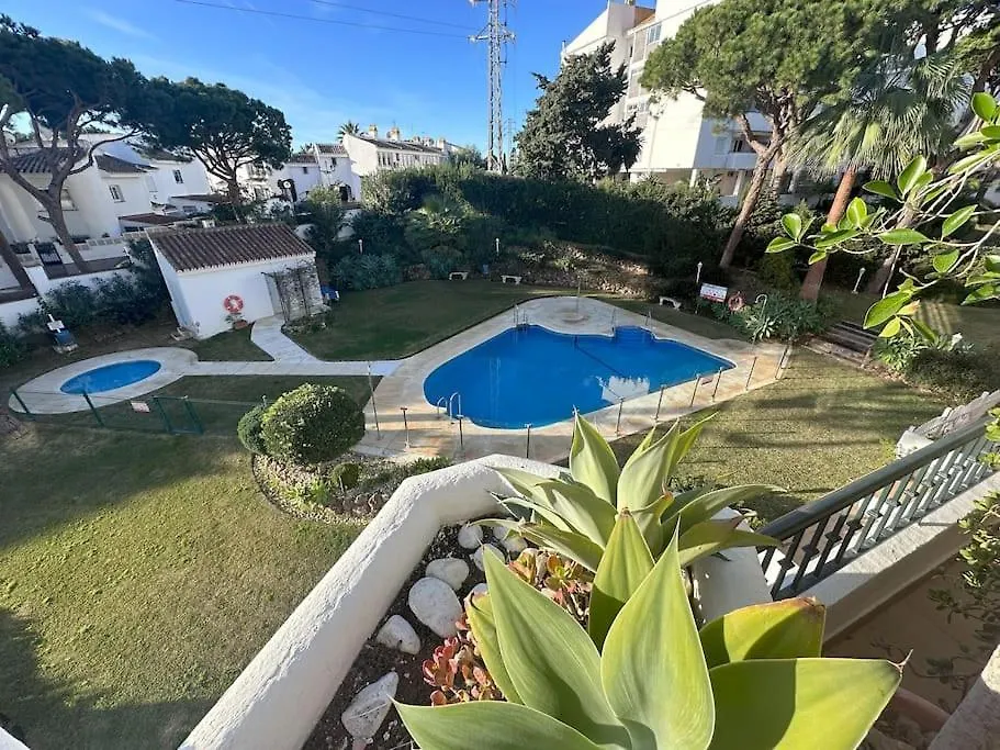 Rooftop Oasis At Ocean Point Calahonda - Just Few Steps Away From The Beach, Restaurants & Shops Apartment Sitio de Calahonda