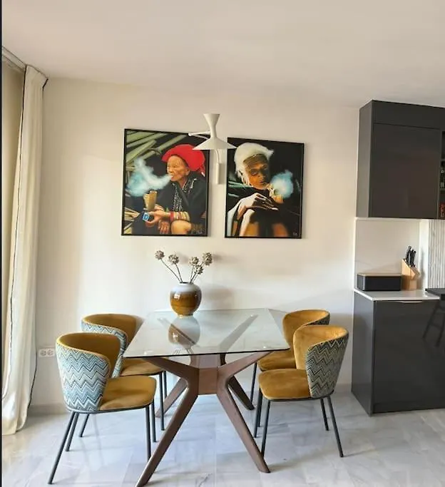 Rooftop Oasis At Ocean Point Calahonda - Just Few Steps Away From The Beach, Restaurants & Shops Apartment Sitio de Calahonda